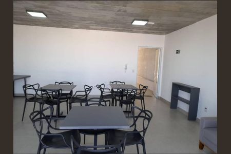 Apartamento à venda com 38m², 2 quartos e sem vaga Apartamento à venda com 38m², 2 quartos e sem vagaÁrea comum - Churrasqueira