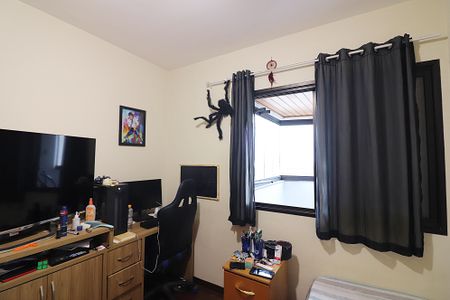 Apartamento à venda com 133m², 3 quartos e 3 vagasQuarto 