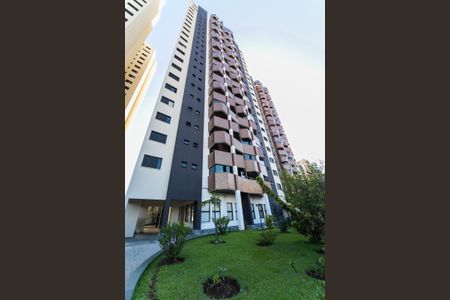 Apartamento à venda com 133m², 3 quartos e 3 vagas Apartamento à venda com 133m², 3 quartos e 3 vagasFachada