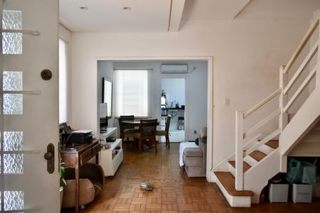 Casa à venda com 350m², 3 quartos e 2 vagasSala