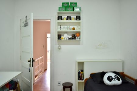 Casa à venda com 350m², 3 quartos e 2 vagas Casa à venda com 350m², 3 quartos e 2 vagasQuarto 2