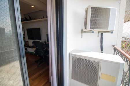 Apartamento à venda com 575m², 4 quartos e 4 vagas Apartamento à venda com 575m², 4 quartos e 4 vagasVaranda do Quarto 2