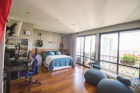 Apartamento à venda com 575m², 4 quartos e 4 vagas Apartamento à venda com 575m², 4 quartos e 4 vagasQuarto 3