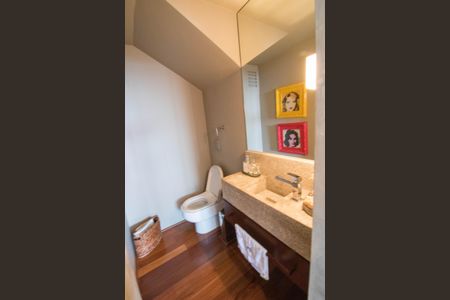 Apartamento à venda com 575m², 4 quartos e 4 vagas Apartamento à venda com 575m², 4 quartos e 4 vagasLavabo da sala