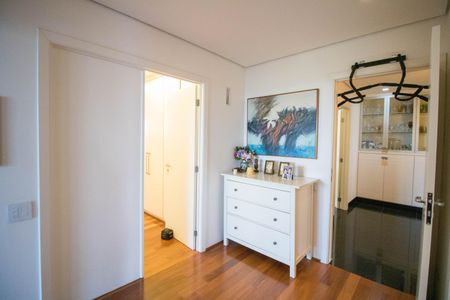 Apartamento à venda com 575m², 4 quartos e 4 vagas Apartamento à venda com 575m², 4 quartos e 4 vagasQuarto 3