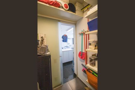 Apartamento à venda com 575m², 4 quartos e 4 vagas Apartamento à venda com 575m², 4 quartos e 4 vagasDespensa