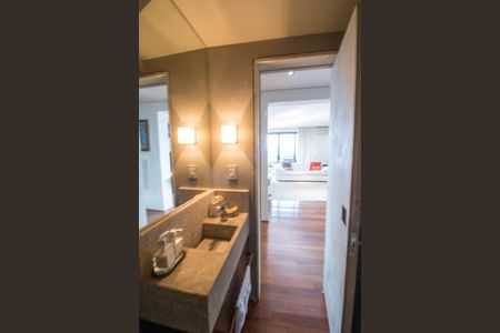 Apartamento à venda com 575m², 4 quartos e 4 vagas Apartamento à venda com 575m², 4 quartos e 4 vagasLavabo da sala