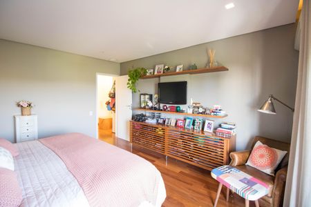 Apartamento à venda com 575m², 4 quartos e 4 vagas Apartamento à venda com 575m², 4 quartos e 4 vagasQuarto 4