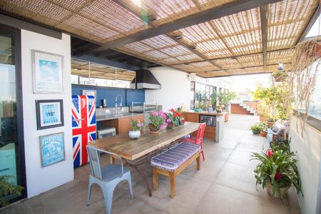 Apartamento à venda com 575m², 4 quartos e 4 vagas Apartamento à venda com 575m², 4 quartos e 4 vagasCobertura