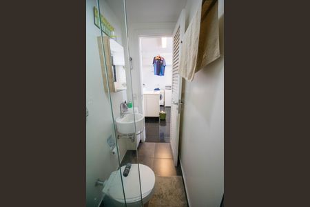Apartamento à venda com 575m², 4 quartos e 4 vagas Apartamento à venda com 575m², 4 quartos e 4 vagasBanheiro de Serviço