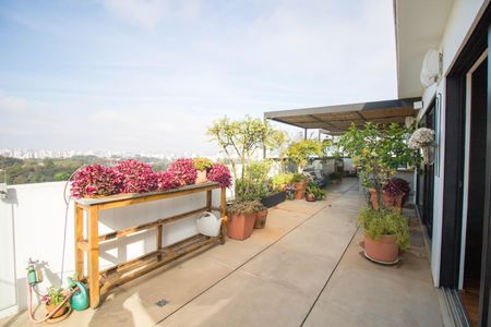 Apartamento à venda com 575m², 4 quartos e 4 vagas Apartamento à venda com 575m², 4 quartos e 4 vagasCobertura