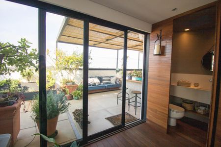 Apartamento à venda com 575m², 4 quartos e 4 vagas Apartamento à venda com 575m², 4 quartos e 4 vagasCobertura