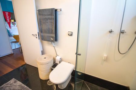 Apartamento à venda com 575m², 4 quartos e 4 vagas Apartamento à venda com 575m², 4 quartos e 4 vagasBanheiro do Quarto 3