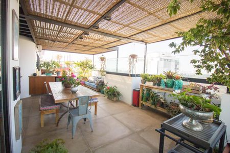 Apartamento à venda com 575m², 4 quartos e 4 vagas Apartamento à venda com 575m², 4 quartos e 4 vagasCobertura