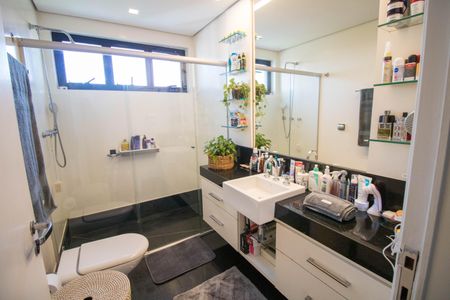 Apartamento à venda com 575m², 4 quartos e 4 vagas Apartamento à venda com 575m², 4 quartos e 4 vagasBanheiro do Quarto 3