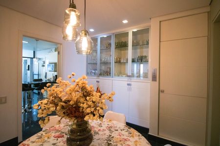 Apartamento à venda com 575m², 4 quartos e 4 vagas Apartamento à venda com 575m², 4 quartos e 4 vagasCopa