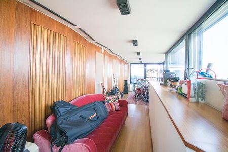 Apartamento à venda com 575m², 4 quartos e 4 vagas Apartamento à venda com 575m², 4 quartos e 4 vagasCobertura