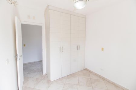 Casa de condomínio à venda com 180m², 3 quartos e 2 vagasQuarto 2