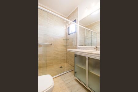 Casa de condomínio à venda com 180m², 3 quartos e 2 vagasBanheiro da Suíte