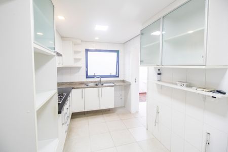 Casa de condomínio à venda com 180m², 3 quartos e 2 vagasCozinha