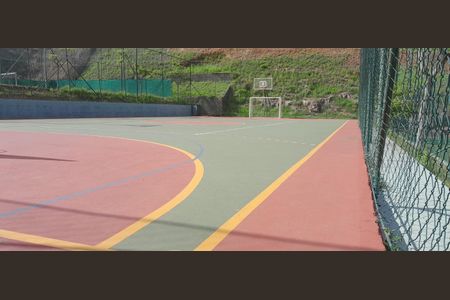 Casa de condomínio à venda com 180m², 3 quartos e 2 vagasQuadra Esportiva