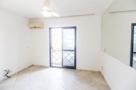 Casa de condomínio à venda com 180m², 3 quartos e 2 vagasSuíte