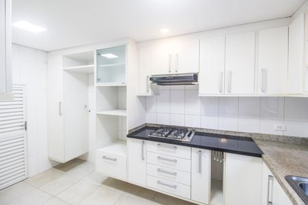 Casa de condomínio à venda com 180m², 3 quartos e 2 vagasCozinha