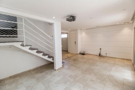 Casa de condomínio à venda com 180m², 3 quartos e 2 vagasSala 