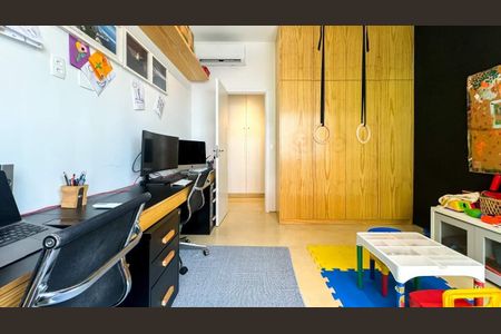 Apartamento à venda com 158m², 3 quartos e sem vaga