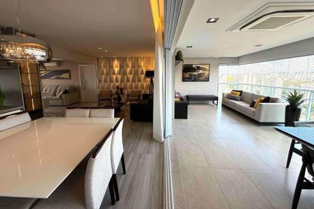 Apartamento à venda com 3 quartos, 220m² em Santa Teresinha, São Paulo