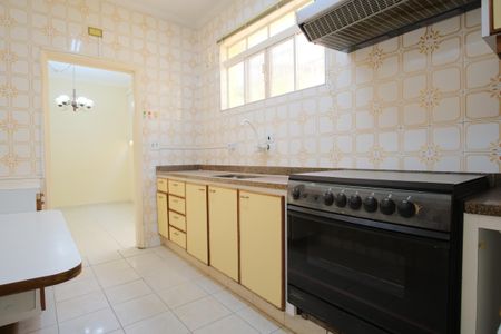 Casa à venda com 130m², 4 quartos e 2 vagasCozinha