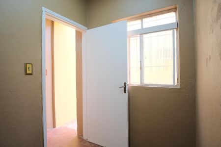 Casa à venda com 130m², 4 quartos e 2 vagasQuarto de Serviço