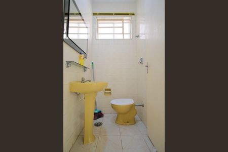 Casa à venda com 130m², 4 quartos e 2 vagasLavabo