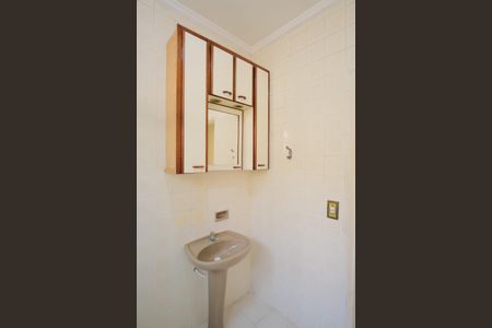 Casa à venda com 130m², 4 quartos e 2 vagasBanheiro Social