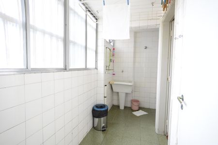 Apartamento à venda com 82m², 2 quartos e 1 vagaÁrea de Serviço