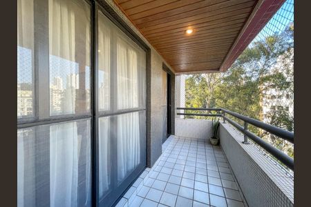 Apartamento à venda com 131m², 4 quartos e 3 vagas Apartamento à venda com 131m², 4 quartos e 3 vagasFoto 06