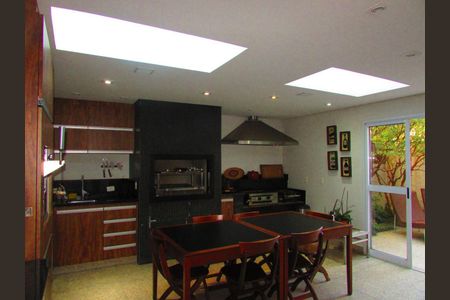 Casa à venda com 4 quartos, 180m² em Dos Casa, São Bernardo do Campo