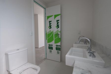 Apartamento à venda com 117m², 2 quartos e 2 vagasBanheiro 1 da Suíte 1