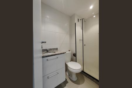 Apartamento para alugar com 75m², 2 quartos e 1 vaga Apartamento para alugar com 75m², 2 quartos e 1 vagaBanheiro da Suíte