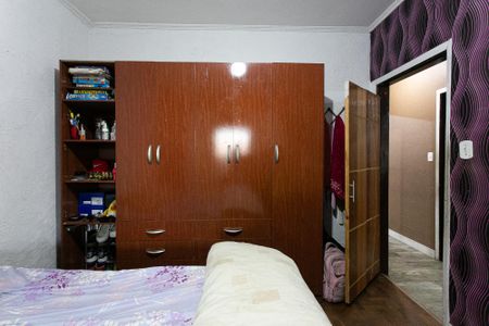 Casa à venda com 210m², 2 quartos e 2 vagas Casa à venda com 210m², 2 quartos e 2 vagasQuarto 2