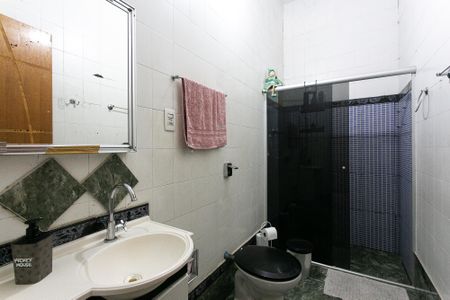 Casa à venda com 210m², 2 quartos e 2 vagas Casa à venda com 210m², 2 quartos e 2 vagasBanheiro