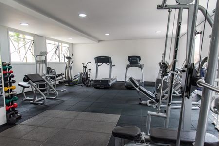 Apartamento à venda com 84m², 3 quartos e 2 vagas Apartamento à venda com 84m², 3 quartos e 2 vagasÁrea comum - Academia