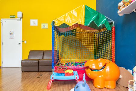 Apartamento à venda com 84m², 3 quartos e 2 vagas Apartamento à venda com 84m², 3 quartos e 2 vagasÁrea comum - Brinquedoteca