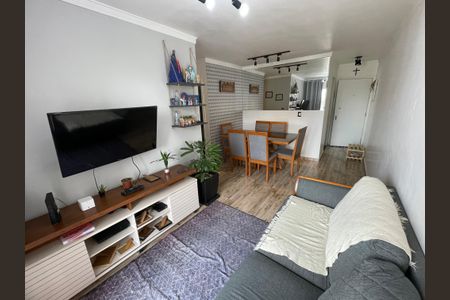 Apartamento para alugar com 75m², 3 quartos e 1 vaga Apartamento para alugar com 75m², 3 quartos e 1 vagaSala