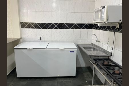 Apartamento para alugar com 75m², 3 quartos e 1 vaga Apartamento para alugar com 75m², 3 quartos e 1 vagaCozinha do salão de festas