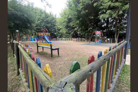 Apartamento para alugar com 75m², 3 quartos e 1 vaga Apartamento para alugar com 75m², 3 quartos e 1 vagaPlayground