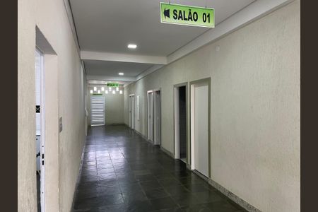 Apartamento para alugar com 75m², 3 quartos e 1 vaga Apartamento para alugar com 75m², 3 quartos e 1 vagaCorredor dos salões de festas