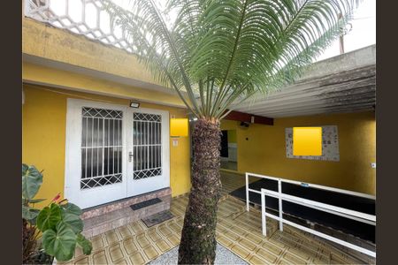 Casa à venda com 174m², 3 quartos e 2 vagas Casa à venda com 174m², 3 quartos e 2 vagasGaragem