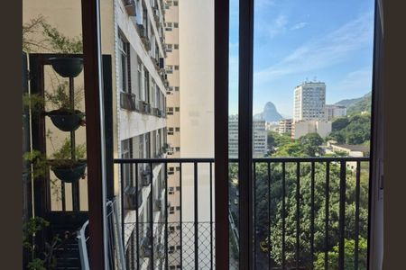 Apartamento à venda com 70m², 2 quartos e 1 vaga
