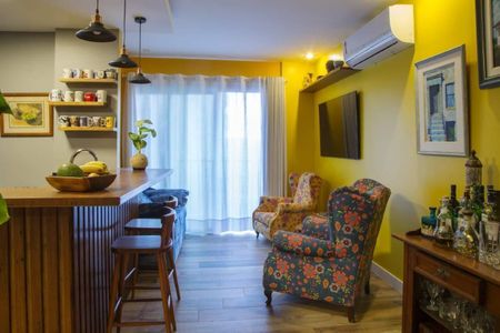 Apartamento à venda com 70m², 2 quartos e 1 vaga